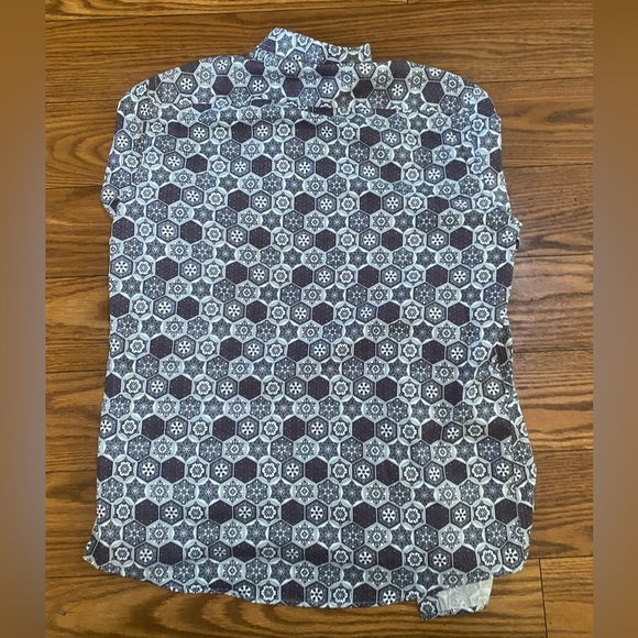 TOKU Collection Patterned Button Up - Picture 2 of 4